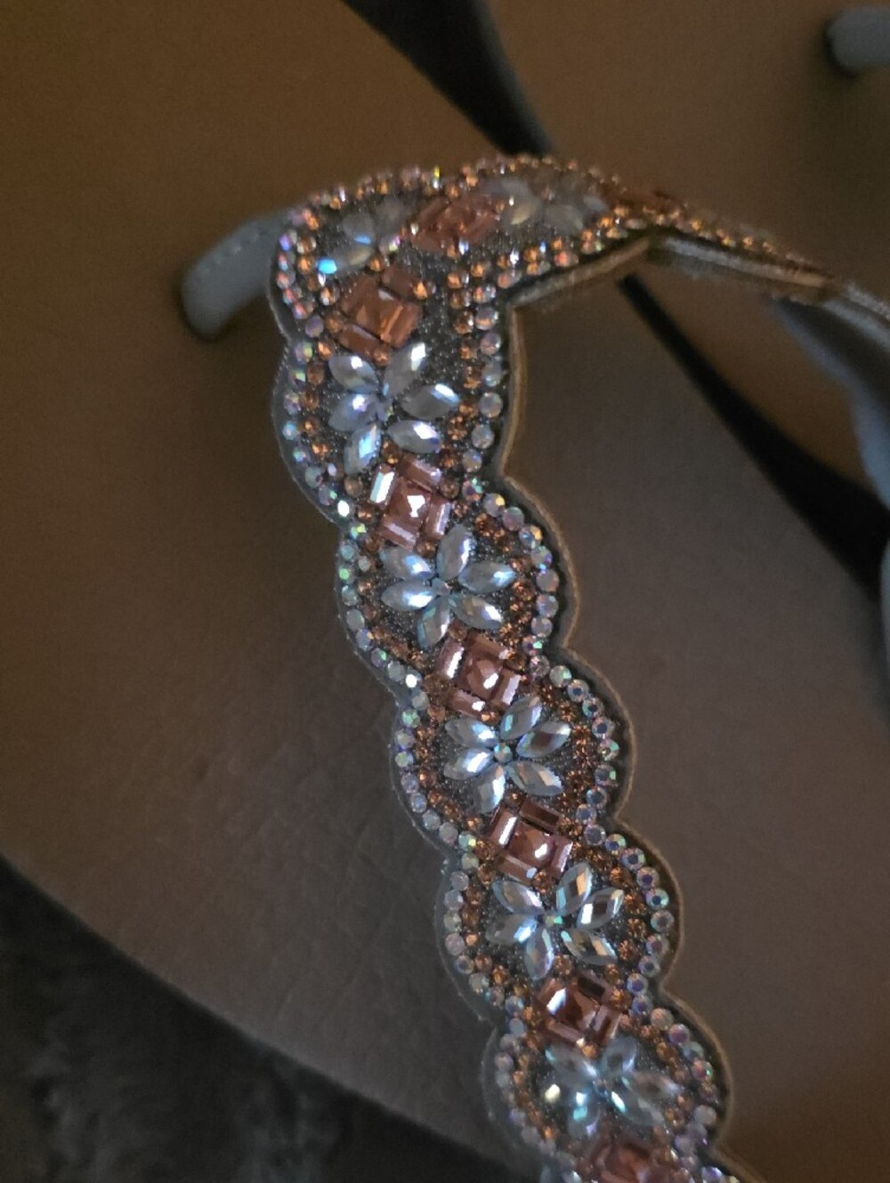 👡Cali from Skechers Women's Rose Gold Beaded Flip Flops💕👡🌟 - Picture 3 of 3